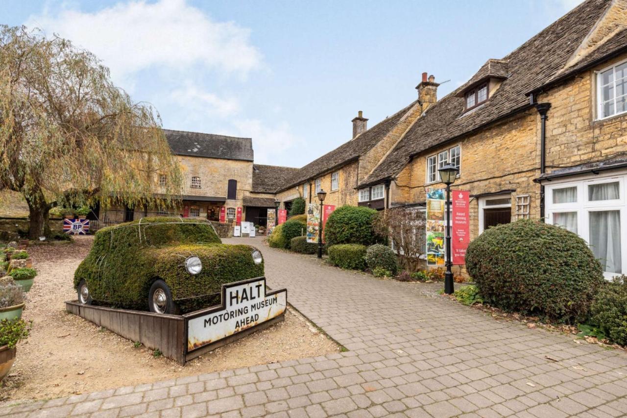 The Nest At Robins Roost Villa Little Rissington Bagian luar foto