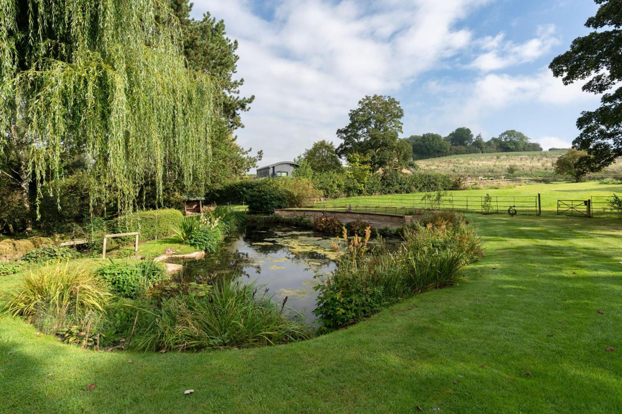 The Nest At Robins Roost Villa Little Rissington Bagian luar foto